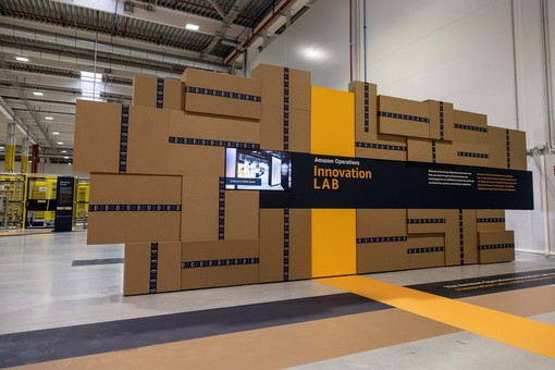 Innovation Lab: Amazon apre le porte del centro in cui si disegna il futuro della logistica