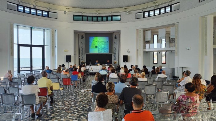 Il Festival Epicureo porta in spiaggia la filosofia della felicità