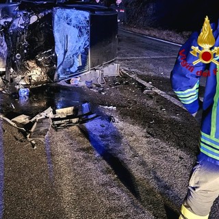 Incidente sulla sp 299: un'auto si ribalta