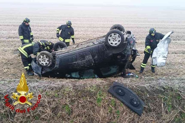 Auto ribaltata sulla Sp31. Il video dei soccorsi