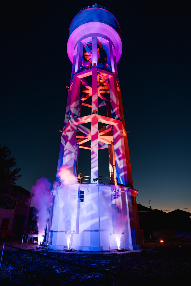 Alice: uno spettacolo di luci per inaugurare la torre dell'acquedotto