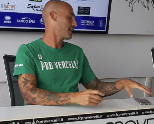 Paolo Cannavaro durante la conferenza stampa