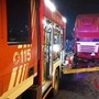 Principio di incendio alla motrice di un autoarticolato