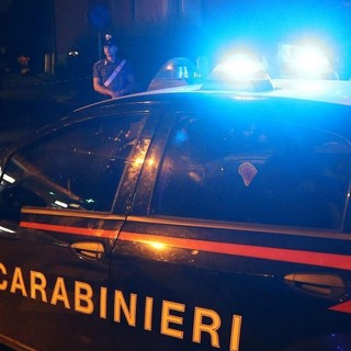 Palestro: prende a calci il pitbull al guinzaglio e aggredisce i carabinieri, arrestato un 26enne