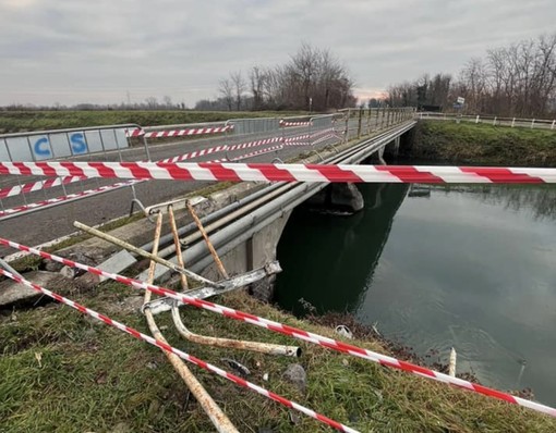 Incidente sulla sp37: abbattuta la protezione sul canale Cavour