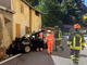 Auto contro un muro, due sorelle perdono la vita: tragedia in Valle Cervo