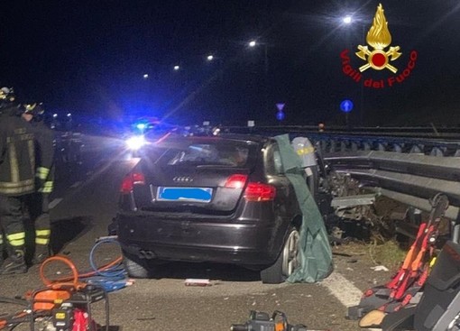 Schianto sulla superstrada di Malpensa: morto un 22enne novarese, gravissimo un amico