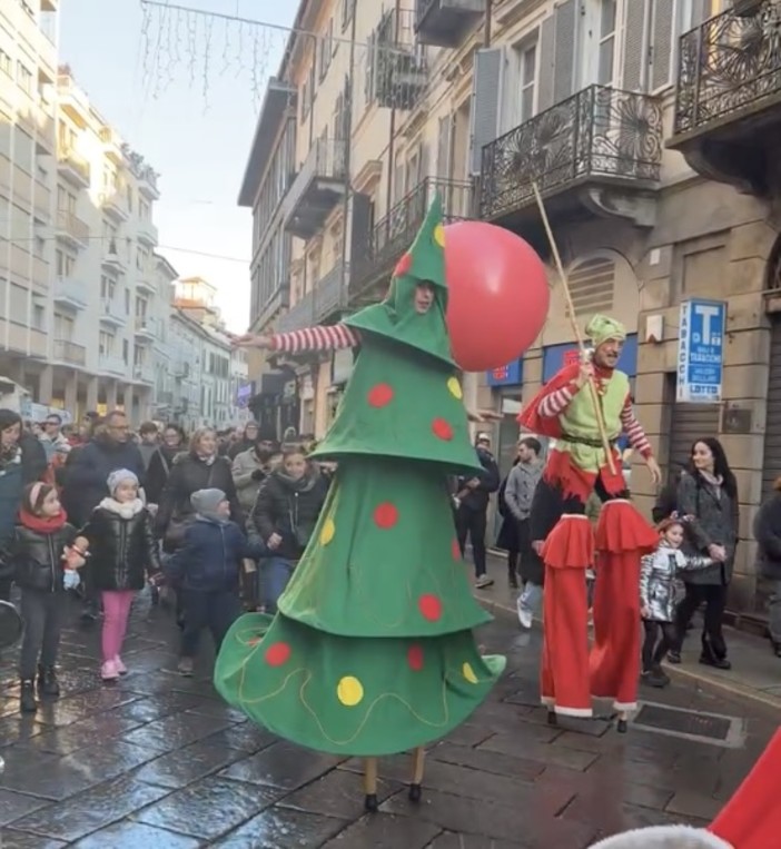 Sfilata di Natale a suon di musica