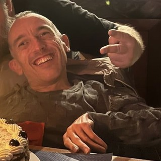 Lutto per Max Sabattoli, aveva 44 anni: il suo sorriso più forte di ogni limite