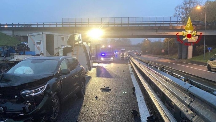 Due morti e due feriti in un tamponamento sulla A26