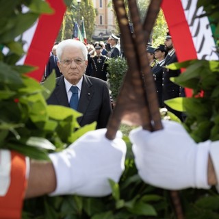 Anniversario della Difesa di Roma, Mattarella depone corone d’alloro