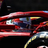 Gp Belgio, Leclerc in pole con la Ferrari e Sainz indietro